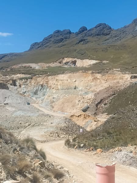 Acceso de minería ilegal en Alto Perú - Cajmarca/ Foto: fuente de Grufides Acceso de minería ilegal en Alto Perú - Cajmarca/ Foto: fuente de Grufides